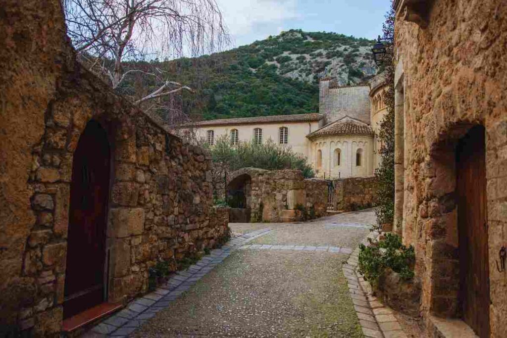 piccolo borgo medievale in lazio